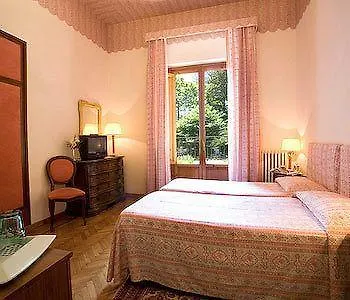 Отель Astoria 4*