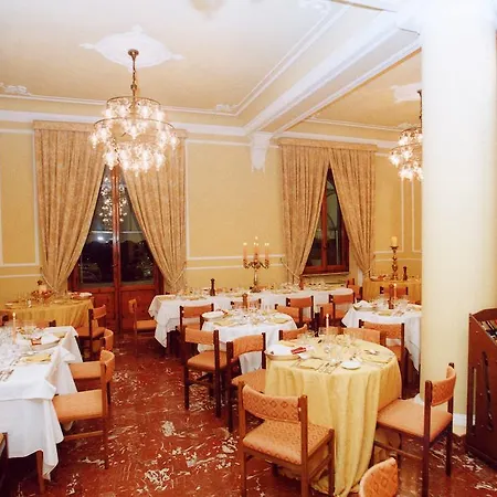 Otel Astoria 4*