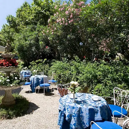 Astoria Otel 4*
