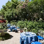 Astoria Hotel 4*